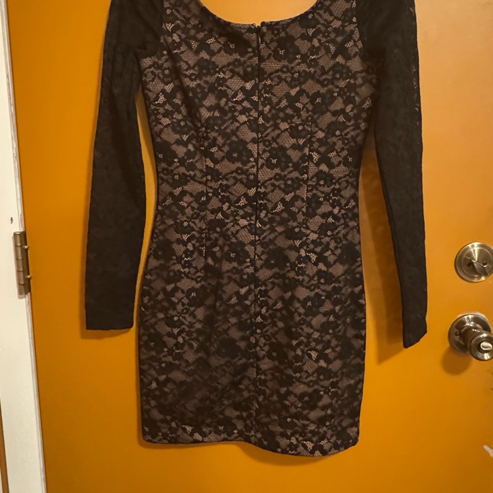 French Connection Black and Tan Lace Long Sleeve Dress